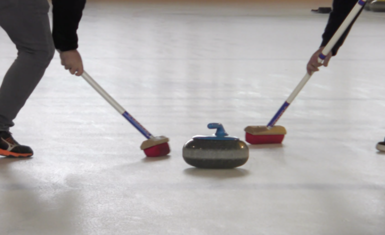 L'Adieu au Voyeboeuf - L'initiation au curling