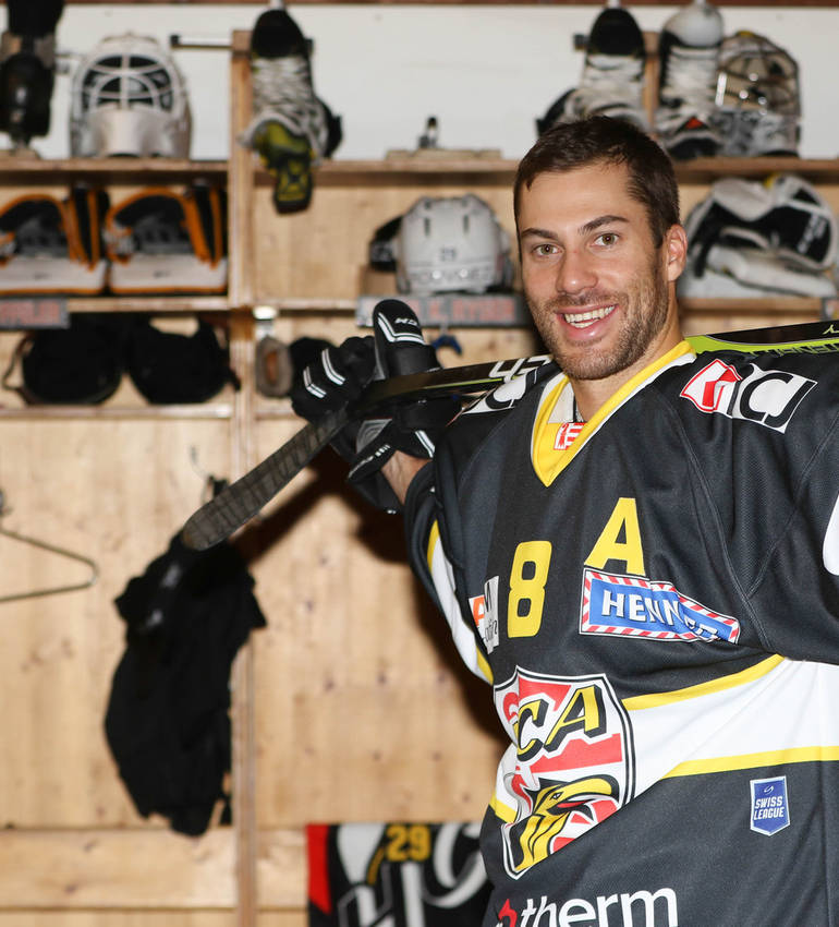 Philip-Michaël Devos #8