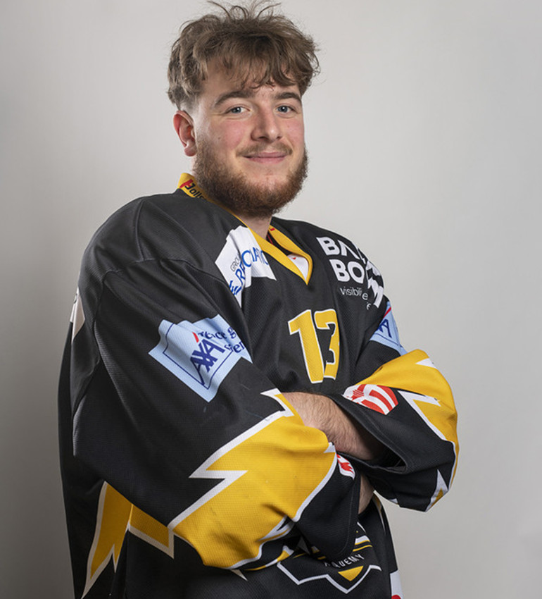 Tom Kessi #14