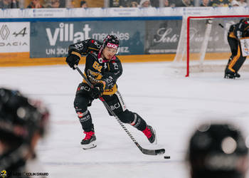 64 Scheidegger Joel, C.G Photographie, Club National League, Colin Girard, HC Ajoie, HC Fribourg Gottéron, HCA, HCAjoie, HCFG, Hockey Club Ajoie, NL, National League, Porrentruy, RAIFFEISEN ARENA, Saison 2023-24, hockey, patinoire