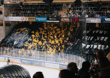 C.G Photographie, Club National League, Colin Girard, HC Ajoie, HCA, HCAjoie, Hockey Club Ajoie, NL, National League, Porrentruy, RAIFFEISEN ARENA, Saison 2023-24, avant match, cop, hockey, kop, patinoire, supporters, tifo