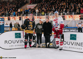 96 Timashov Dmytro, C.G Photographie, Club National League, Colin Girard, Fin de match, HC Ajoie, HCA, HCAjoie, Hockey Club Ajoie, NL, National League, Porrentruy, RAIFFEISEN ARENA, Saison 2023-24, hockey, meilleurs joueurs, patinoire