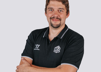 C.G Photographie, Club National League, Colin Girard, HC Ajoie, HC Davos, HCA, HCAjoie, Hockey Club Ajoie, NL, National League, Porrentruy, RAIFFEISEN ARENA, Saison 2023-24, Staff, Wohlwend Christian Head Coach, hockey, patinoire, sourire