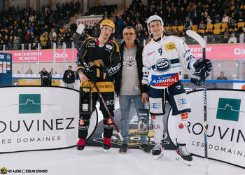 4 Hazen Jonathan, C.G Photographie, Colin Girard, Fin de match, HC Ambri-Piotta, HCA, HCAP, HCAjoie, Hockey Club Ajoie, Joueurs NL, NL, National League, Porrentruy, RAIFFEISEN ARENA, Saison 2023-24, hockey, meilleurs joueurs