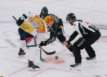 8 Devos Philip-Michaël, C.G Photographie, Colin Girard, HC Ambri-Piotta, HCA, HCAP, HCAjoie, Hockey Club Ajoie, Joueurs NL, NL, National League, Porrentruy, RAIFFEISEN ARENA, Saison 2023-24, engagement, hockey