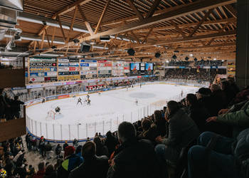 C.G Photographie, Colin Girard, HC Fribourg Gottéron, HCA, HCAjoie, HCFG, Hockey Club Ajoie, NL, National League, Porrentruy, Public, RAIFFEISEN ARENA, Saison 2023-24, hockey, intérieur patinoire