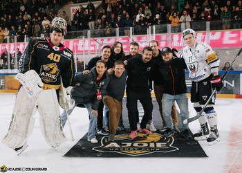 40 Ciaccio Damiano, Beutcher du match, C.G Photographie, Colin Girard, Fin de match, Gardien, HC Fribourg Gottéron, HCA, HCAjoie, HCFG, Hockey Club Ajoie, Joueurs NL, NL, National League, Porrentruy, RAIFFEISEN ARENA, Saison 2023-24, hockey, équipe qoqa