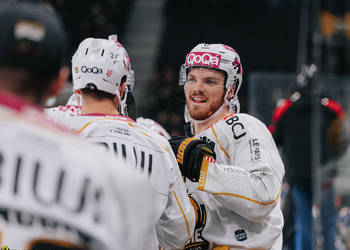 17 Thiry Thomas, C.G Photographie, Colin Girard, Extérieur, HCA, HCAjoie, Hockey Club Ajoie, Joueurs NL, Saison 2023-24, Swiss Life Arena, ZSC Lions, Zurich