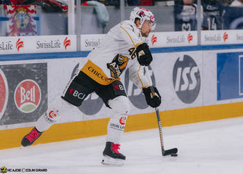 46 Rundqvist Adam, C.G Photographie, Colin Girard, Extérieur, HCA, HCAjoie, Hockey Club Ajoie, Joueurs NL, Saison 2023-24, Swiss Life Arena, ZSC Lions, Zurich, flex canne, shoot