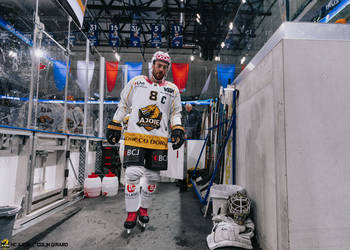 8 Devos Philip-Michaël, C.G Photographie, Colin Girard, Extérieur, HCA, HCAjoie, Hockey Club Ajoie, Joueurs NL, Saison 2023-24, Swiss Life Arena, ZSC Lions, Zurich