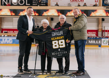 50e saison, C.G Photographie, Colin Girard, Ecabert, HCA, HCAjoie, Hockey Club Ajoie, NL, National League, Porrentruy, RAIFFEISEN ARENA, Saison 2023-24, abonné, avant match, hockey, invité spéciale, supporters