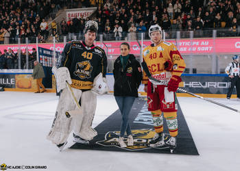 40 Ciaccio Damiano, Beutcher du match, C.G Photographie, Colin Girard, Fin de match, Gardien, HCA, HCAjoie, Hockey Club Ajoie, Joueurs NL, NL, National League, Porrentruy, RAIFFEISEN ARENA, SCL Tigers, SCLangnau Tigers, Saison 2023-24, hockey