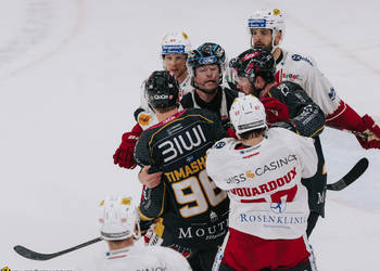 96 Timashov Dmytro, C.G Photographie, Colin Girard, HCA, HCAjoie, Hockey Club Ajoie, NL, National League, Porrentruy, RAIFFEISEN ARENA, SC Rapperswil Jona-Lakers, SCRJL, Saison 2023-24, bagarre, hockey