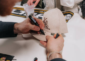 C.G Photographie, Colin Girard, HCA, HCAjoie, Hockey Club Ajoie, NL, National League, Nouveau bâtiment, Porrentruy, RAIFFEISEN ARENA, Saison 2023-24, hockey, séance d'autographe