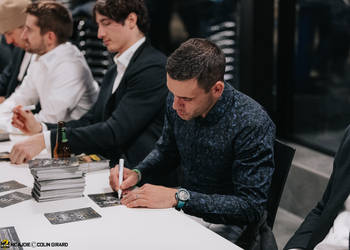 93 Hauert Jordane, C.G Photographie, Colin Girard, HCA, HCAjoie, Hockey Club Ajoie, Joueurs 1ERE, NL, National League, Nouveau bâtiment, Porrentruy, RAIFFEISEN ARENA, Saison 2023-24, hockey, séance d'autographe