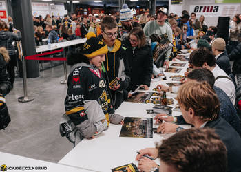 C.G Photographie, Colin Girard, HCA, HCAjoie, Hockey Club Ajoie, NL, National League, Nouveau bâtiment, Porrentruy, RAIFFEISEN ARENA, Saison 2023-24, hockey, séance d'autographe