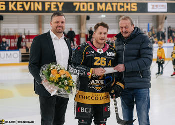 26 Fey Kevin, C.G Photographie, Colin Girard, EVZ, EVZoug, EVZug, HCA, HCAjoie, Hockey Club Ajoie, Joueurs NL, NL, National League, Porrentruy, RAIFFEISEN ARENA, Saison 2023-24, cérémonie, hockey