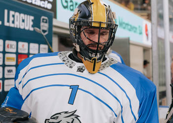 1 Wolf Tim, C.G Photographie, Colin Girard, Echauffement, Gardien, HCA, HCAjoie, Hockey Club Ajoie, Joueurs NL, NL, National League, Porrentruy, RAIFFEISEN ARENA, Saison 2023-24, Warm Up, hockey