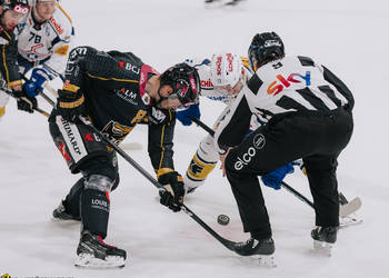 8 Devos Philip-Michaël, C.G Photographie, Colin Girard, HCA, HCAjoie, Hockey Club Ajoie, Joueurs NL, NL, National League, Porrentruy, RAIFFEISEN ARENA, Saison 2023-24, engagement, hockey