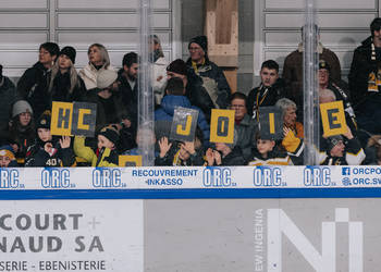 C.G Photographie, Colin Girard, HCA, HCAjoie, Hockey Club Ajoie, NL, National League, Pancarte, Porrentruy, Public, RAIFFEISEN ARENA, Saison 2023-24, enfant, hockey, supporters