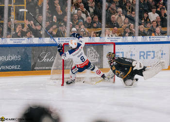 40 Ciaccio Damiano, C.G Photographie, Colin Girard, Gardien, HCA, HCAjoie, Hockey Club Ajoie, Joueurs NL, NL, National League, Porrentruy, RAIFFEISEN ARENA, Saison 2023-24, but encaissé, hockey, tir au but