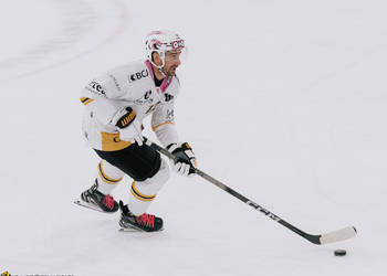 12 Frossard Thibault, C.G Photographie, Colin Girard, GSHC, Genève Servette Hockey Club, HCA, HCAjoie, Hockey Club Ajoie, Joueurs NL, Maillot Extérieur, Maillot blanc, Match amical, NL, National League, Porrentruy, RAIFFEISEN ARENA, Saison 2023-24, Saison 2024-25, hockey