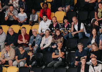 C.G Photographie, Colin Girard, GSHC, Genève Servette Hockey Club, HCA, HCAjoie, Hockey Club Ajoie, Match amical, NL, National League, Place Assise, Porrentruy, Public, RAIFFEISEN ARENA, Saison 2024-25, hockey, tribune