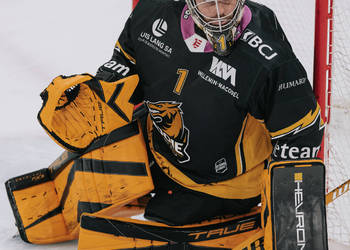 1 Conz Benjamin, C.G Photographie, Club National League, Colin Girard, HCA, HCA Vs SC Bern, HCAjoie, Hockey Club Ajoie, Joueurs 1ERE, NL, National League, Porrentruy, RAIFFEISEN ARENA, Saison 2024-25, hockey