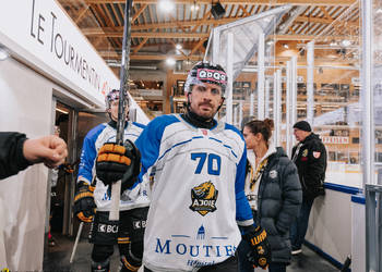 70 Romanenghi Matteo, C.G Photographie, Club National League, Colin Girard, HCA, HCA Vs SC Bern, HCAjoie, Hockey Club Ajoie, Joueurs 1ERE, NL, National League, Porrentruy, RAIFFEISEN ARENA, Saison 2024-25, Warm Up, hockey