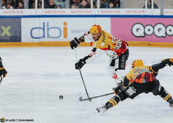 32 Turkulainen Jerry, C.G Photographie, Club National League, Colin Girard, HCA, HCA Vs HCL, HCAjoie, Hockey Club Ajoie, Joueurs 1ERE, NL, National League, Porrentruy, Postfinance Topscorer, RAIFFEISEN ARENA, Saison 2024-25, hockey, maillot noir