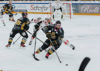 41 Bellmare Pierre-Edouard, C.G Photographie, Club National League, Colin Girard, HCA, HCA Vs HCL, HCAjoie, Hockey Club Ajoie, NL, National League, Porrentruy, RAIFFEISEN ARENA, Saison 2024-25, hockey, maillot noir