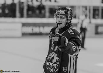 37 Nussbaumer Arno, C.G Photographie, Club National League, Colin Girard, HCA, HCA Vs HCL, HCAjoie, Hockey Club Ajoie, Joueurs 1ERE, NL, National League, Porrentruy, RAIFFEISEN ARENA, Saison 2024-25, hockey, maillot noir