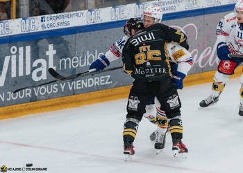 26 Fey Kevin, C.G Photographie, Club National League, Colin Girard, HCA, HCA Vs EHCK, HCAjoie, Hockey Club Ajoie, Joueurs 1ERE, NL, National League, Porrentruy, RAIFFEISEN ARENA, Saison 2024-25, charge, hockey