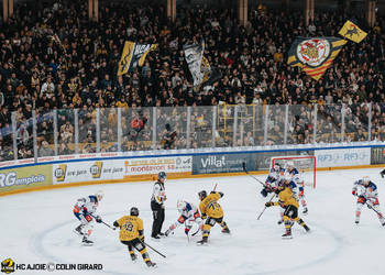 C.G Photographie, Club National League, Colin Girard, HC Ajoie, HCA, NL, National League, RAIFFEISEN ARENA, Saison24-25, cop, drapeaux, engagement, hockey, kop, supporters
