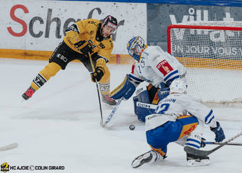 54 Garessus Lilian, C.G Photographie, Club National League, Colin Girard, HC Ajoie, HCA, HCA Vs EVZ, Joueurs 1ERE, NL, National League, RAIFFEISEN ARENA, Saison 2024-25, Saison24-25, hockey, occasion manquée