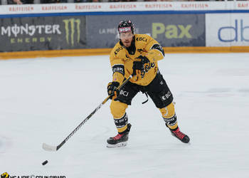 17 Thiry Thomas, C.G Photographie, Club National League, Colin Girard, HC Ajoie, HCA, HCA Vs HCL, Joueurs 1ERE, NL, National League, PlayOut, RAIFFEISEN ARENA, Saison 2024-25, Saison24-25, hockey