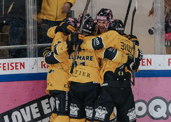 70 Romanenghi Matteo, But, C.G Photographie, Club National League, Colin Girard, HC Ajoie, HCA, HCA Vs HCL, Joueurs 1ERE, NL, National League, PlayOut, RAIFFEISEN ARENA, Saison 2024-25, Saison24-25, célébration, hockey