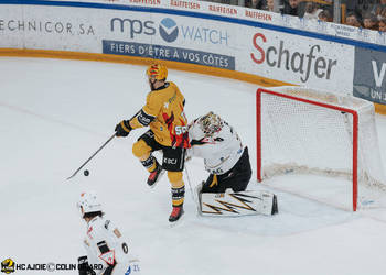 8 Devos Philip-Michaël, But, C.G Photographie, Club National League, Colin Girard, HC Ajoie, HCA, HCA Vs HCL, Joueurs 1ERE, NL, National League, PlayOut, RAIFFEISEN ARENA, Saison 2024-25, Saison24-25, hockey
