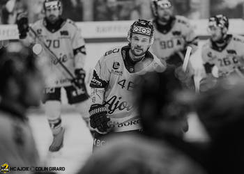 46 Rundqvist Adam, C.G Photographie, Club National League, Colin Girard, HC Ajoie, HCA, HCA Vs HCL, Joueurs 1ERE, NL, National League, PlayOut, RAIFFEISEN ARENA, Saison 2024-25, Saison24-25, hockey, sourire