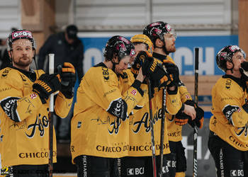 4 Hazen Jonathan, C.G Photographie, Club National League, Colin Girard, Fin de match, HC Ajoie, HCA, Joueurs 1ERE, NL, National League, RAIFFEISEN ARENA, Saison 2024-25, Saison24-25, hockey