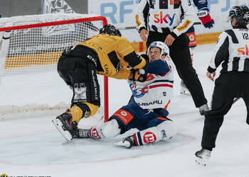2 Pilet Valentin, C.G Photographie, Club National League, Colin Girard, HC Ajoie, HCA, HCA Vs ZSCLions, Joueurs 1ERE, NL, National League, RAIFFEISEN ARENA, Saison 2024-25, Saison25-26, bagarre, hockey
