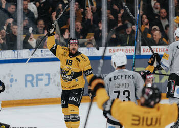 19 Wick Jeremy, But, C.G Photographie, Club National League, Colin Girard, HC Ajoie, HCA, NL, National League, RAIFFEISEN ARENA, Saison25-26, célébration, hockey