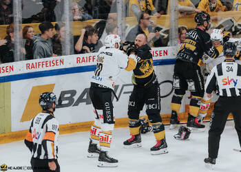 19 Wick Jeremy, C.G Photographie, Club National League, Colin Girard, HC Ajoie, HCA, NL, National League, RAIFFEISEN ARENA, Saison 2025-26, Saison25-26, bagarre, hockey