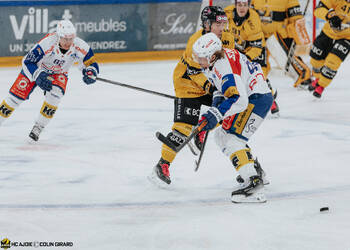 32 Turkulainen Jerry, C.G Photographie, Club National League, Colin Girard, HC Ajoie, HCA, HCA Vs EHCK, NL, National League, RAIFFEISEN ARENA, Saison 2025-26, Saison25-26, charge, hockey