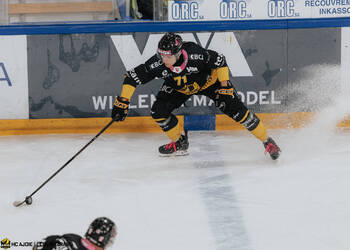 71 Mottet Killian, C.G Photographie, Club National League, Colin Girard, HC Ajoie, HCA, HCA Vs HCD, NL, National League, RAIFFEISEN ARENA, Saison 2025-26, Saison25-26, Willemin-Macodel, freinage, hockey, neige, sponsor