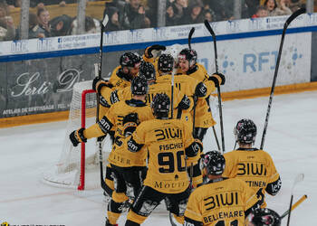 C.G Photographie, Club National League, Colin Girard, Fin de match, Groupe, HC Ajoie, HCA, HCA Vs EVZ, NL, National League, RAIFFEISEN ARENA, Saison25-26, emotion, hockey
