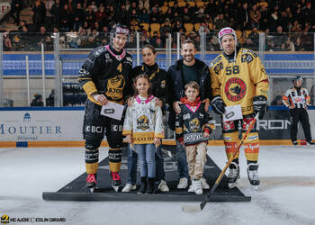 4 Hazen Jonathan, Beutcher du match, C.G Photographie, Club National League, Colin Girard, Fin de match, HC Ajoie, HCA, HCA Vs SC Bern, NL, National League, RAIFFEISEN ARENA, Saison 2025-26, Saison25-26, hockey