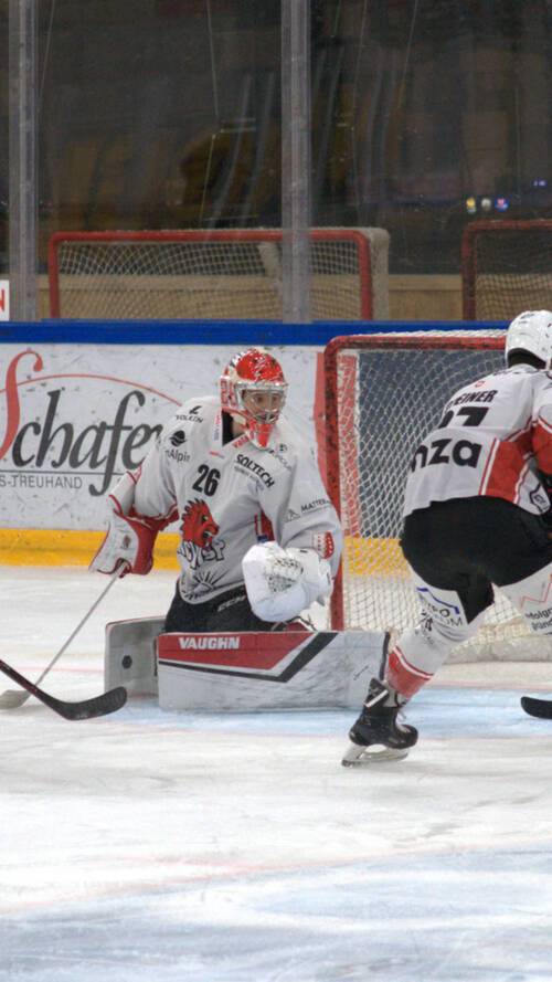 Ajoie écrase Viège dans l'acte III