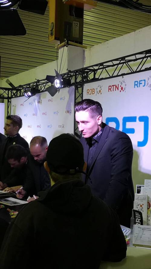 Dédicaces à la Foire du Jura