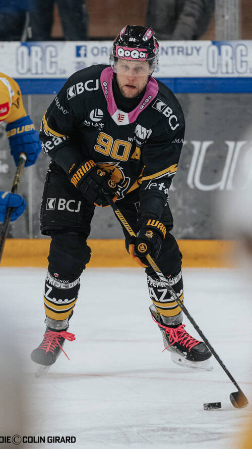 Ajoie s'incline pour le dernier match d'Ambühl à Porrentruy